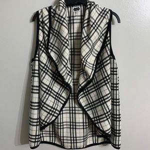 Mud pie black and white plaid open vest OS fits most